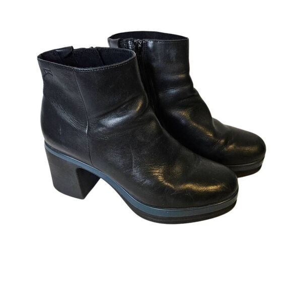Camper black leather heeled booties.  Size 40(9). - Picture 1 of 6